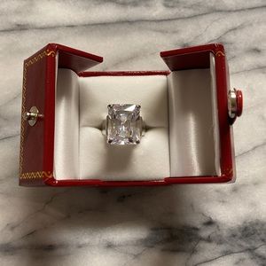 Hollywood Royalty Collection Ginger Rogers Ring